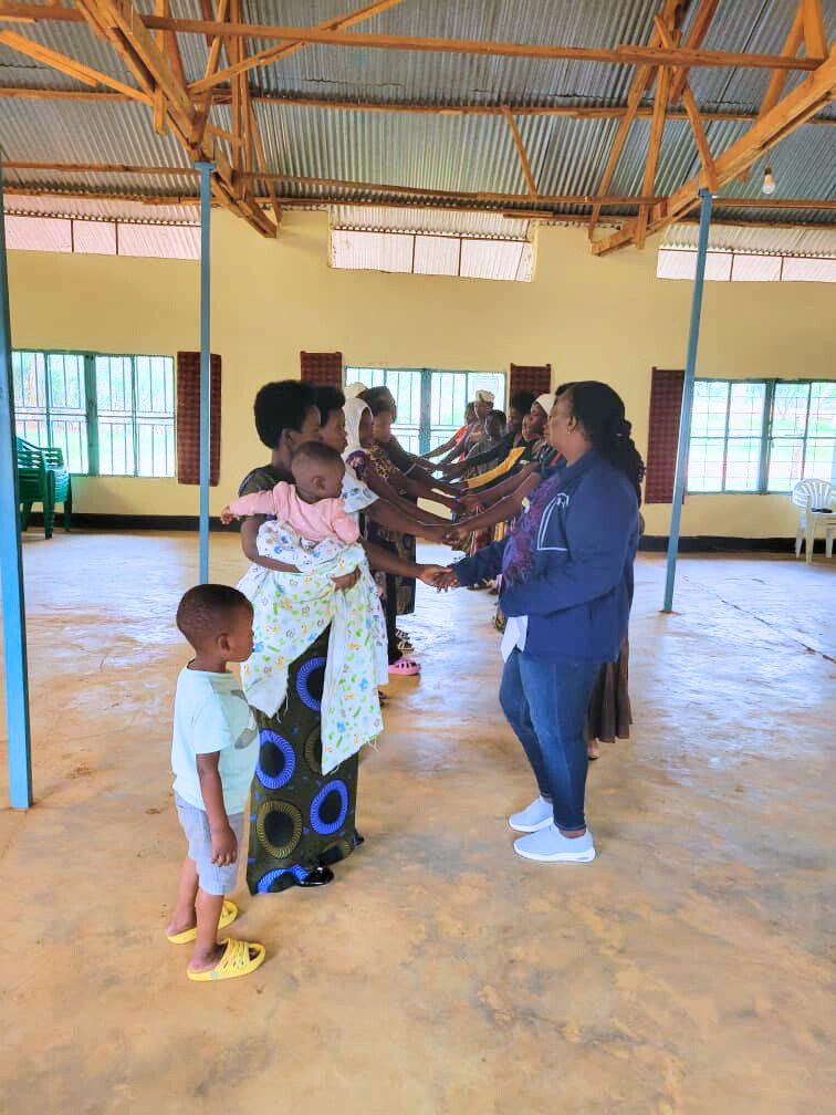 AVP teen mother participants in a group activity